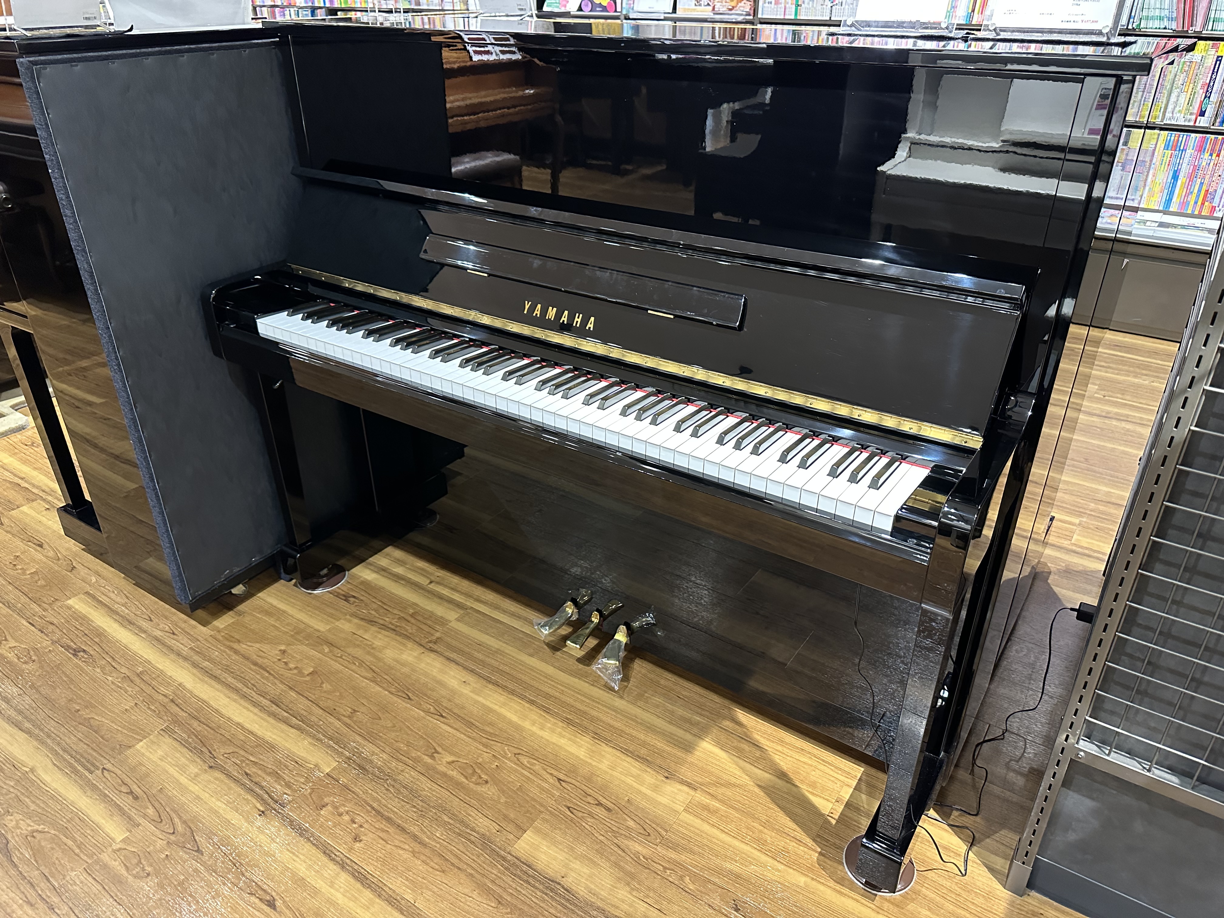 YAMAHA（ヤマハ）U10BL+消音ユニット付き（中古）