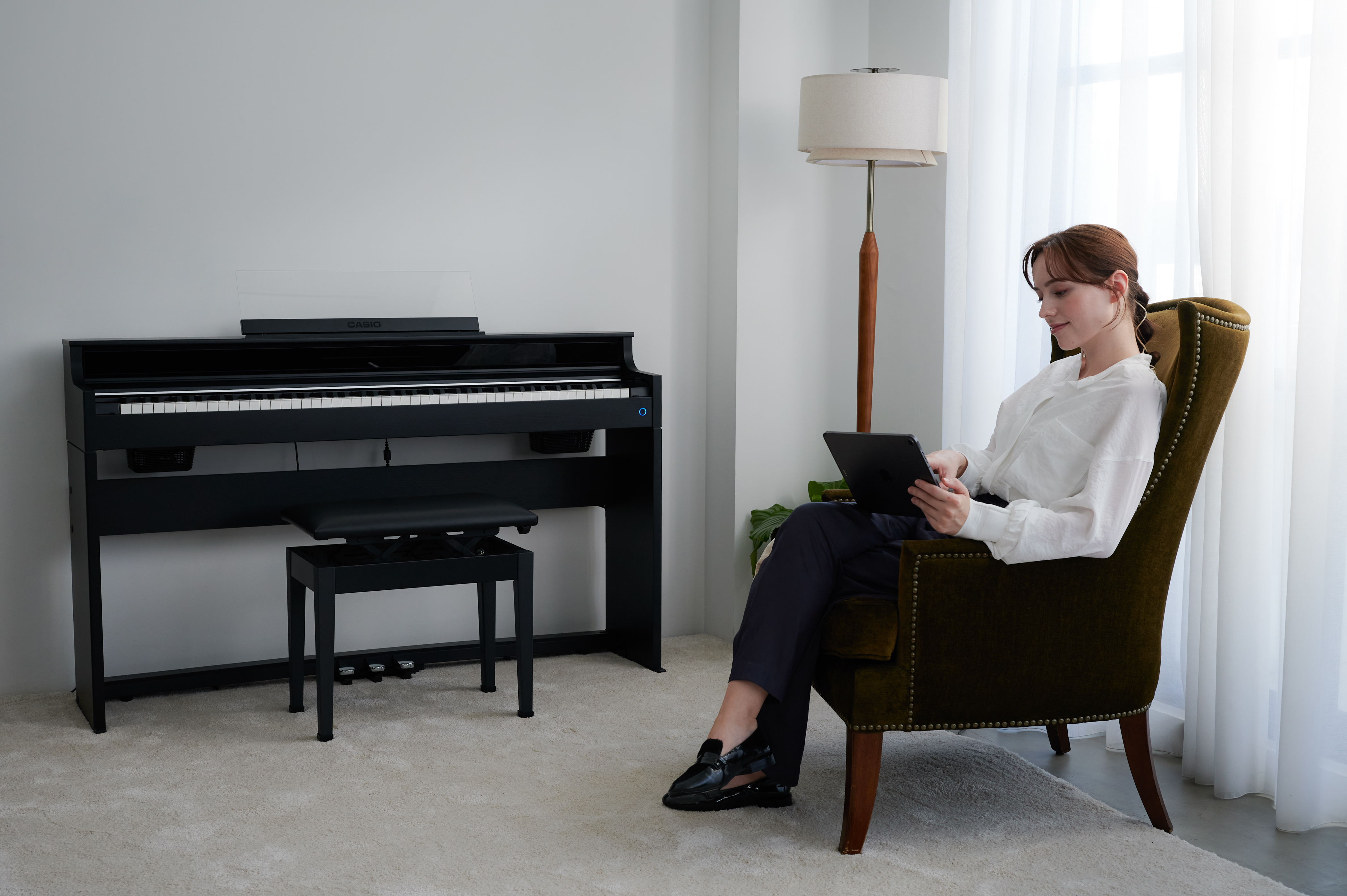 CONTENTS自然な響きと弾き心地、新たな演奏体験でピアノライフを自由に、軽やかに彩るSOUNDPLAYABILITYEXPERIENCE島村楽器限定AP-S5000GPだけの特徴新製品研修に行ってきましたお問い合わせ自然な響きと弾き心地、新たな演奏体験でピアノライフを自由に、軽やかに彩る SOU […]