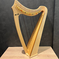 アオヤマサウルハープ