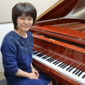 【ピアノスクール・ポピュラーピアノスクール・ソルフェージュスクール・作曲スクール】上野 未致子（うえの みちこ）インタビューページ