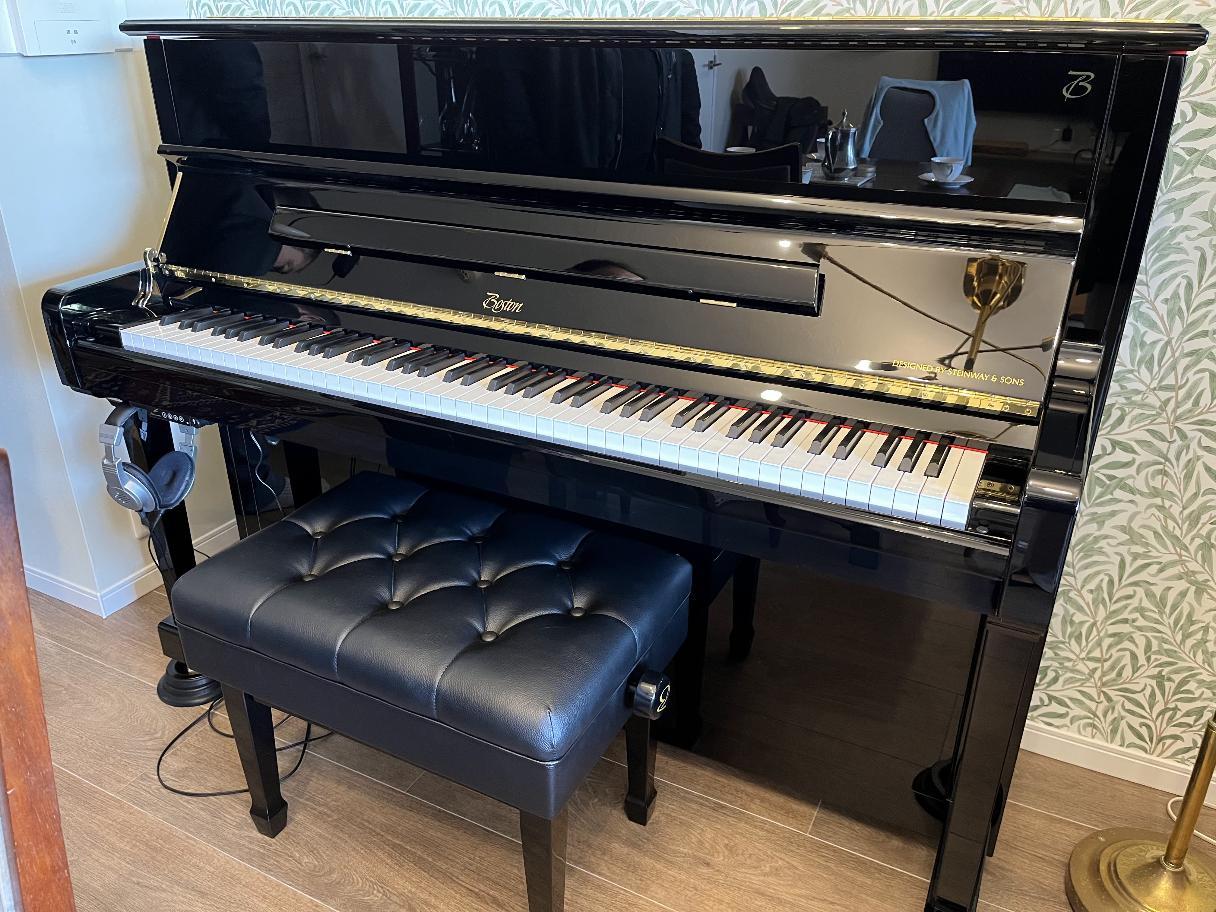 こんにちは！急に寒くなりましたね。皆様体調いかがでしょうか？寒暖差も大きいので気をつけたいところです。 ピアノってどうやってお家に届くの？うちにも置けるのかな？など、ピアノをお迎えする時は様々な不安があるかと思います。このピアノご納品レポートでは、お客様ご協力のもと、スタッフが立ち会いをさせて頂き、 […]