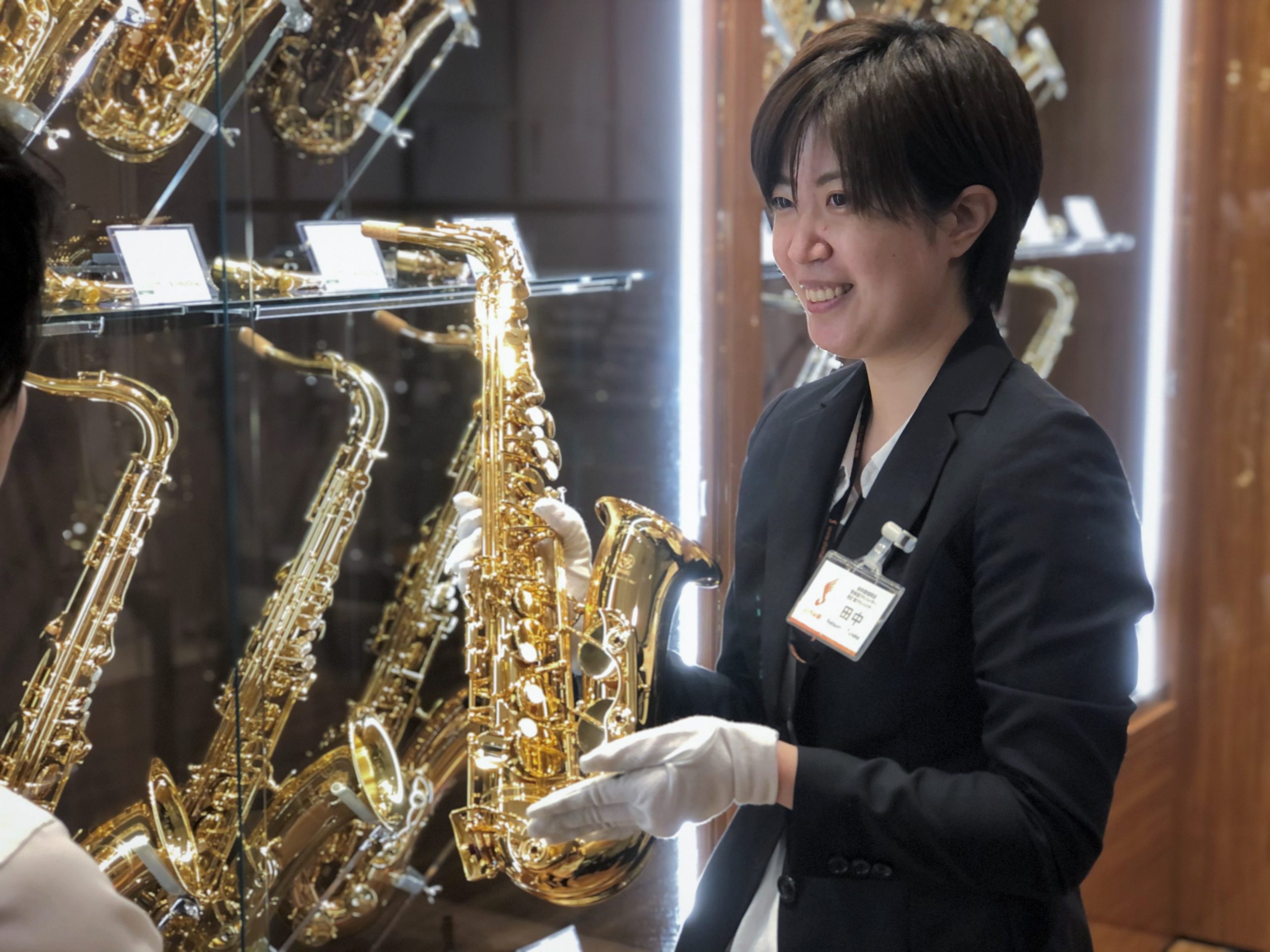 弦楽器アドバイザー田中夏海(タナカナツミ)