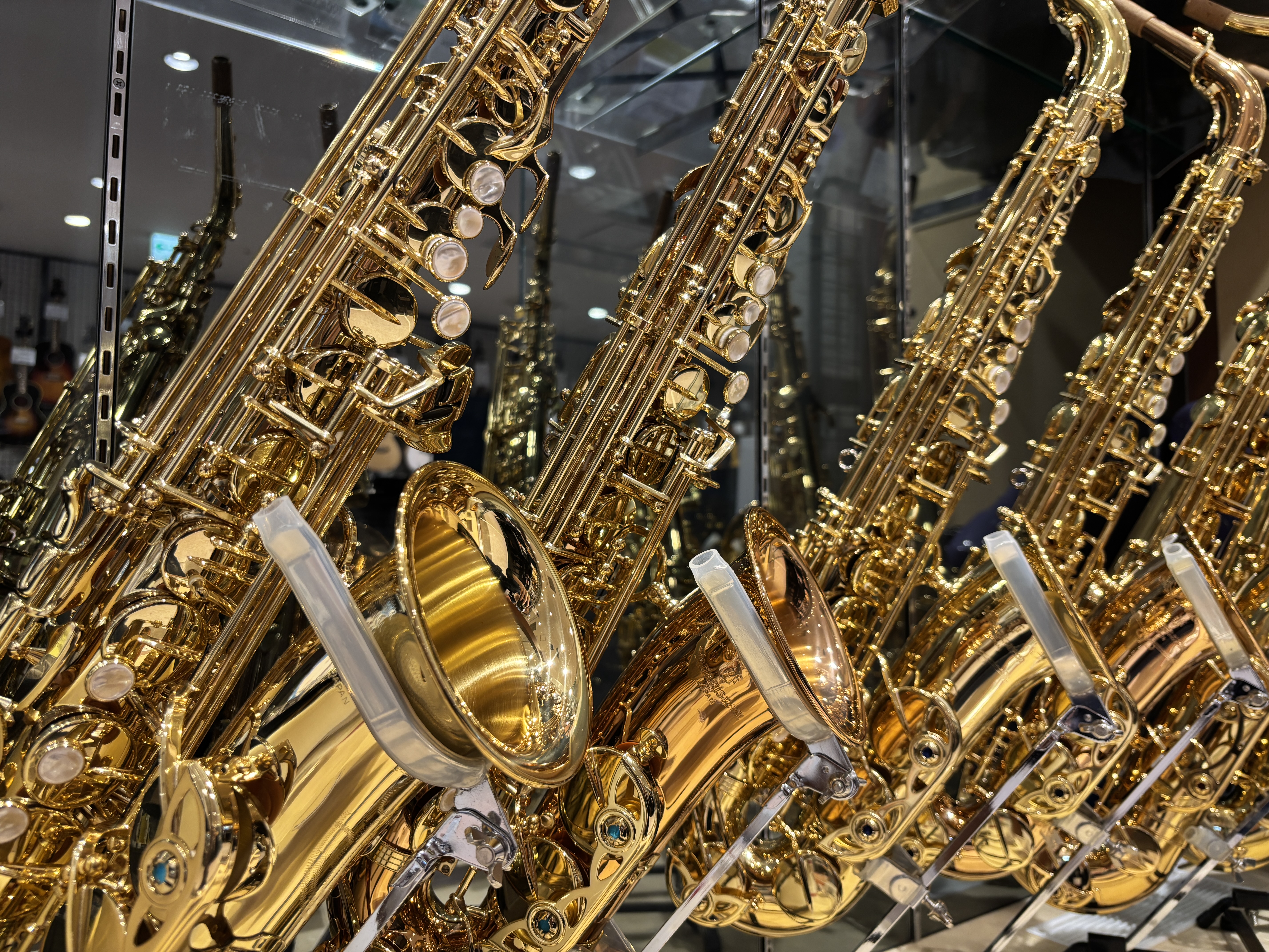 こんにちは、管楽器アドバイザーの谷口です🌸今回は、ヤナギサワ アルトサックス WOシリーズ（A-WO1・A-WO2・A-WO10・A-WO20）を徹底比較しながらご紹介いたします。 このたび、人気のWOシリーズ主要モデルの在庫が一度に揃いました。実はここまでラインナップが揃う機会は非常に珍しく、担当 [&hellip;]