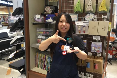 スタッフ写真 管楽器アドバイザー/エレキギター、アコースティックギター、管楽器、バイオリン 瀬口