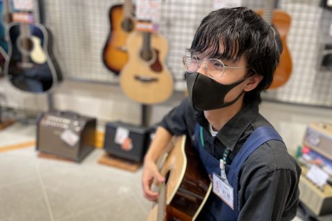 スタッフ写真 レジ 村瀬