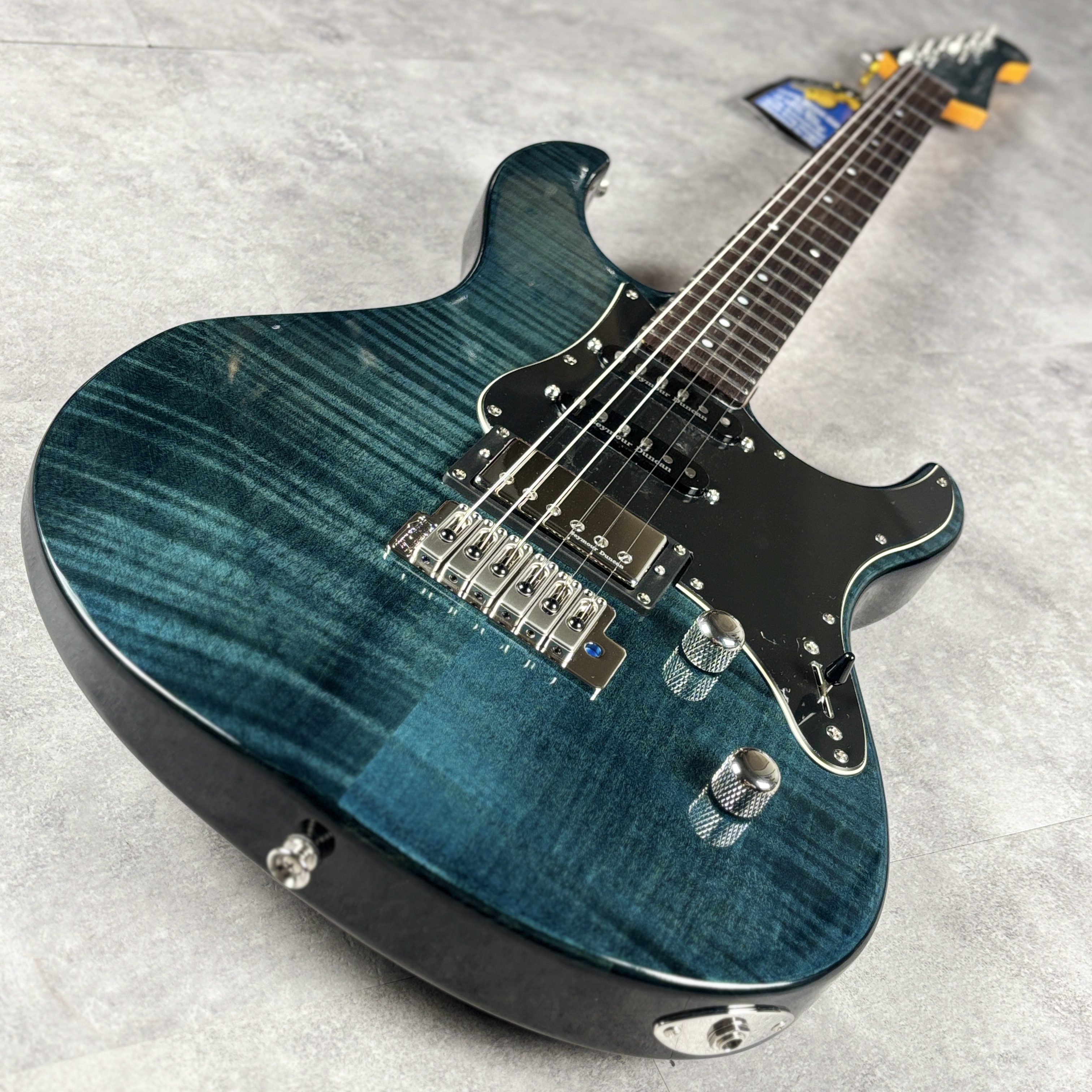 YAMAHAPACFICA612VIIFM/IDB