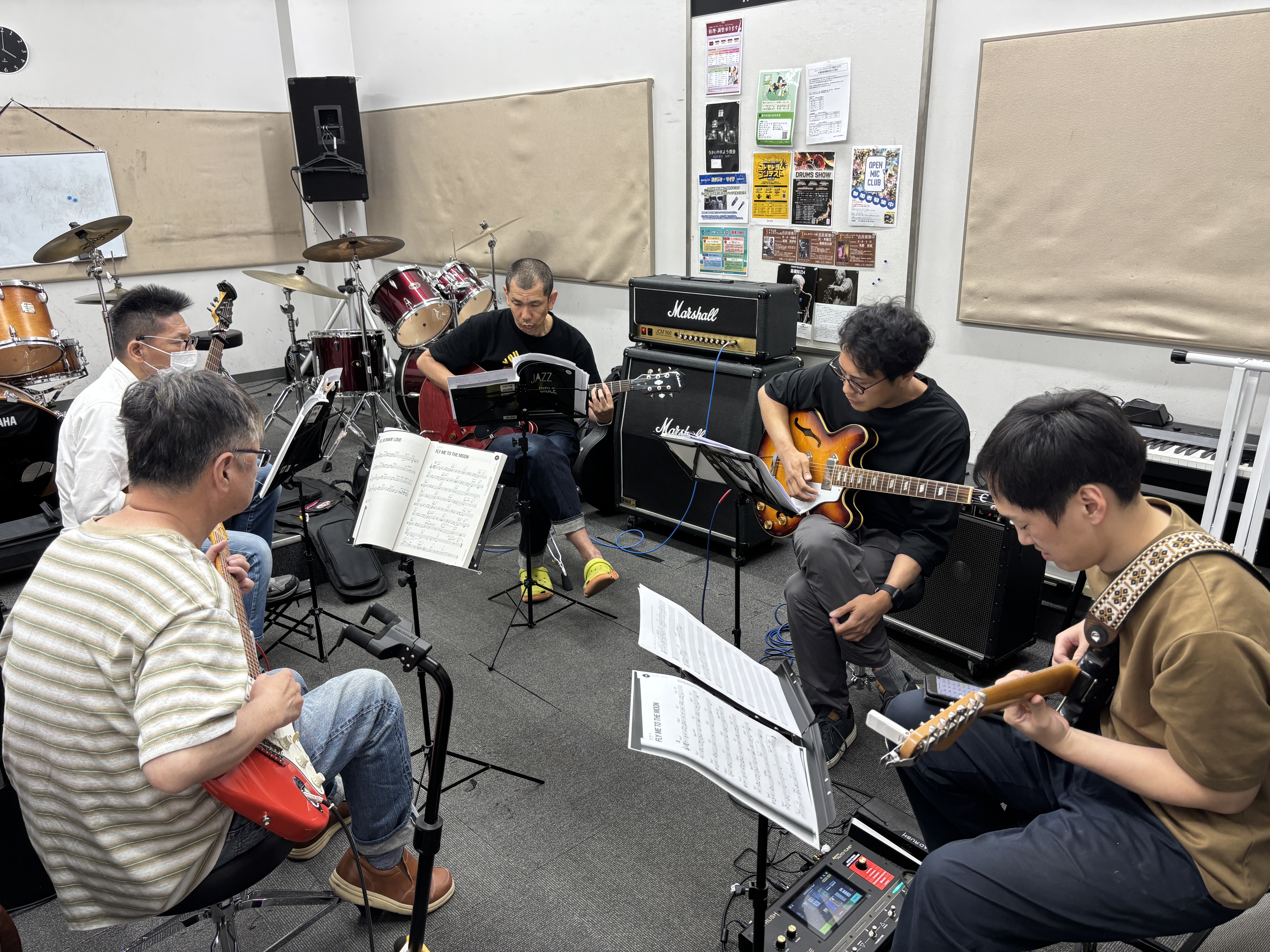 CONTENTSはじめに今回のイベントのテーマレクチャーと実践の様子まとめ・お問い合わせはじめに みなさんこんにちは！島村楽器 モレラ岐阜店 の籾山（もみやま）です。先日6月13日（土）に、当店スタジオにて「JAZZギターアドリブレクチャーセミナー」を開催いたしました。「JAZZのアドリブって難しそ [&hellip;]