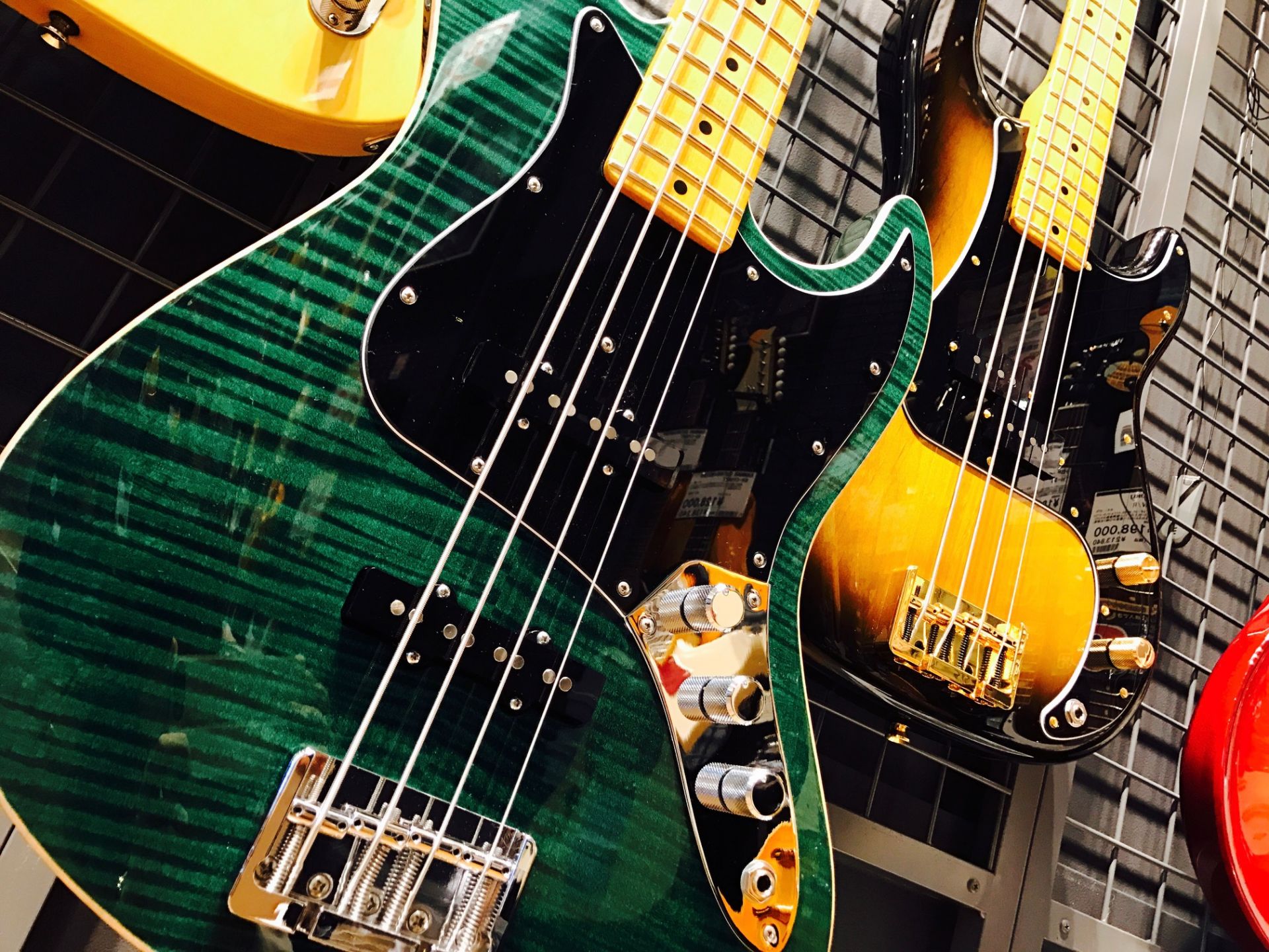 【随時更新中！：エレキベース総合ページ】Psychederhythm、Ibanez、SCHECTER…など様々なベースを展示中！