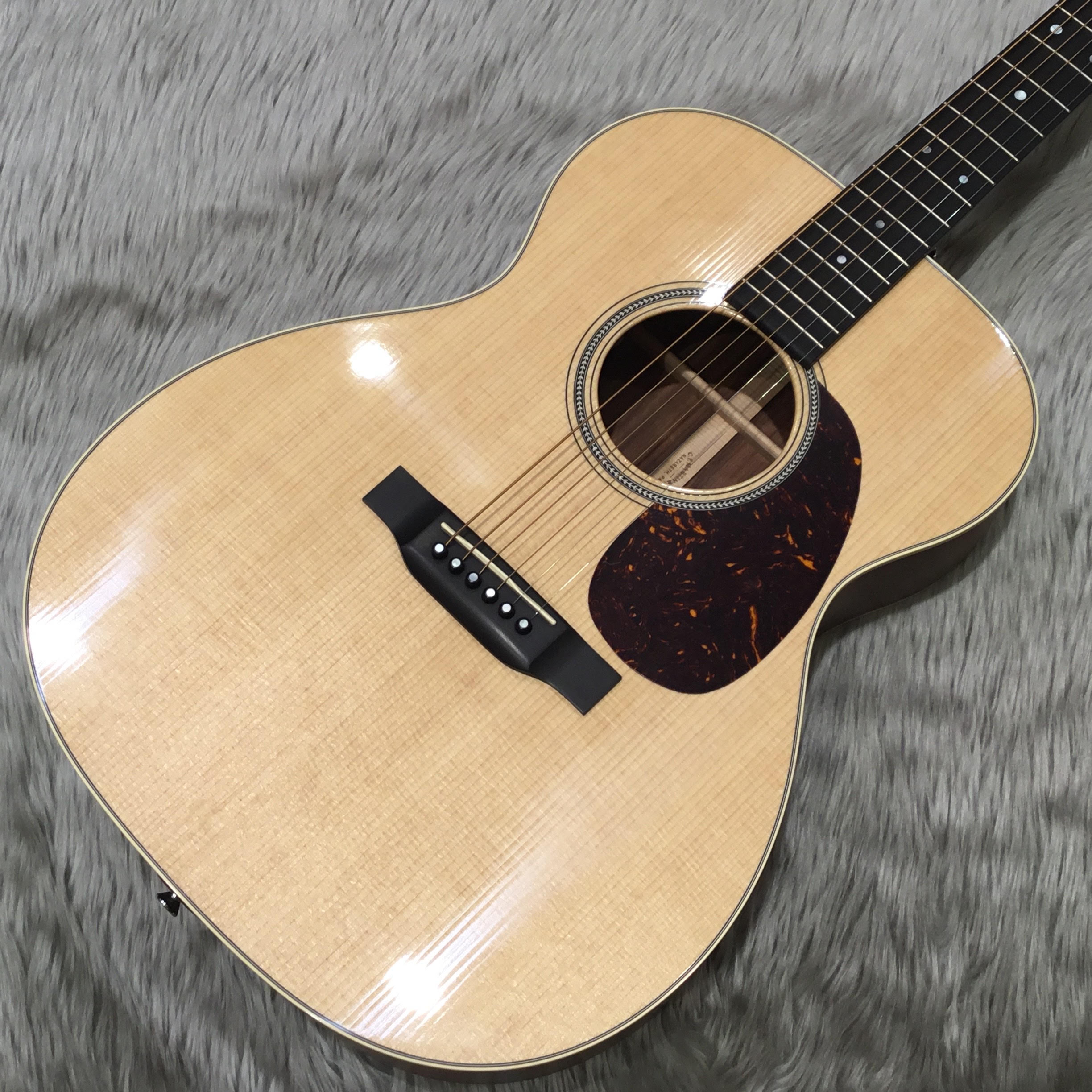 【アコースティックギター】Martin 000-16E-01 NATをご紹介！