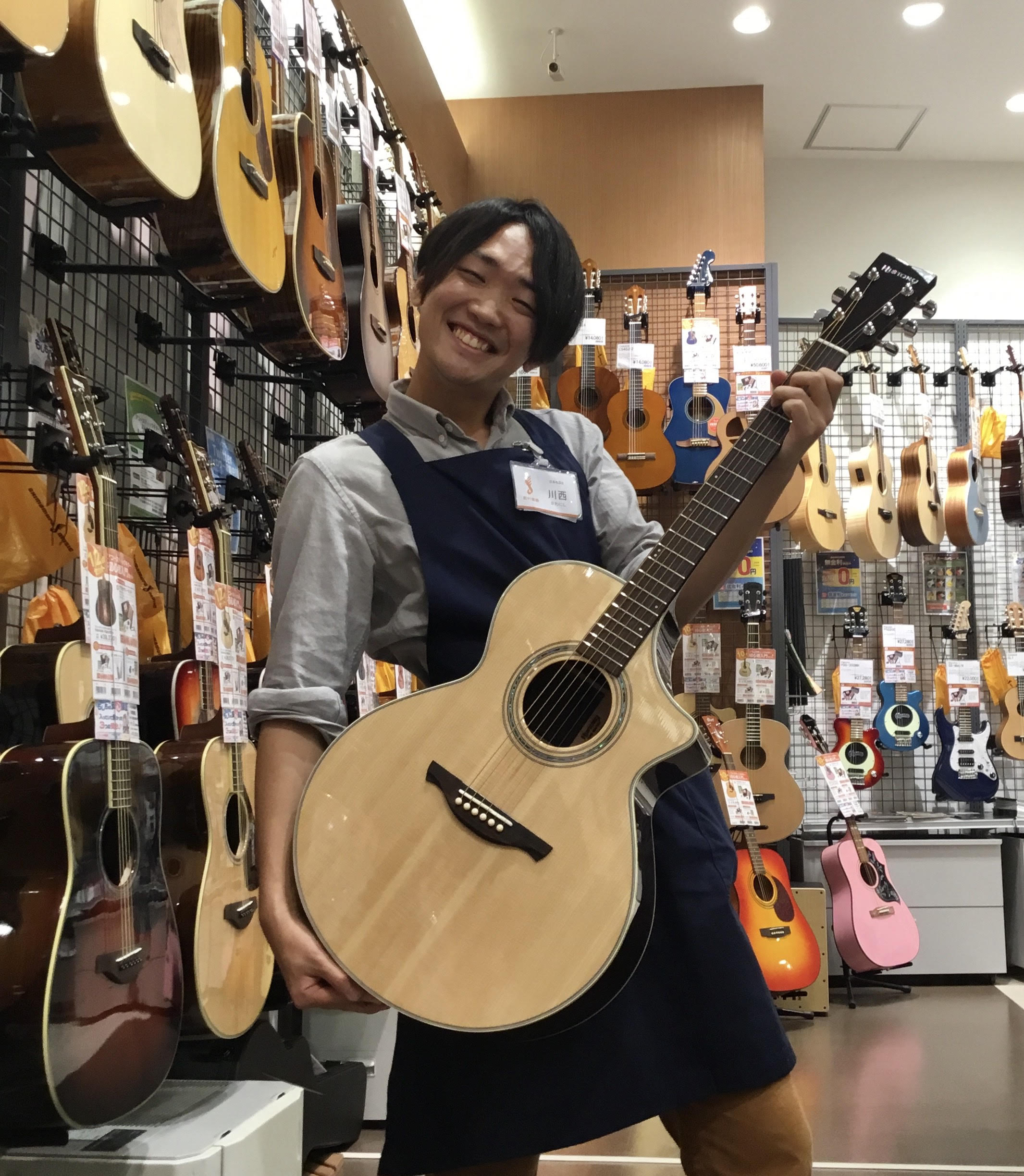 ギター担当　川西　彪太郎 (かわにし　こたろう)