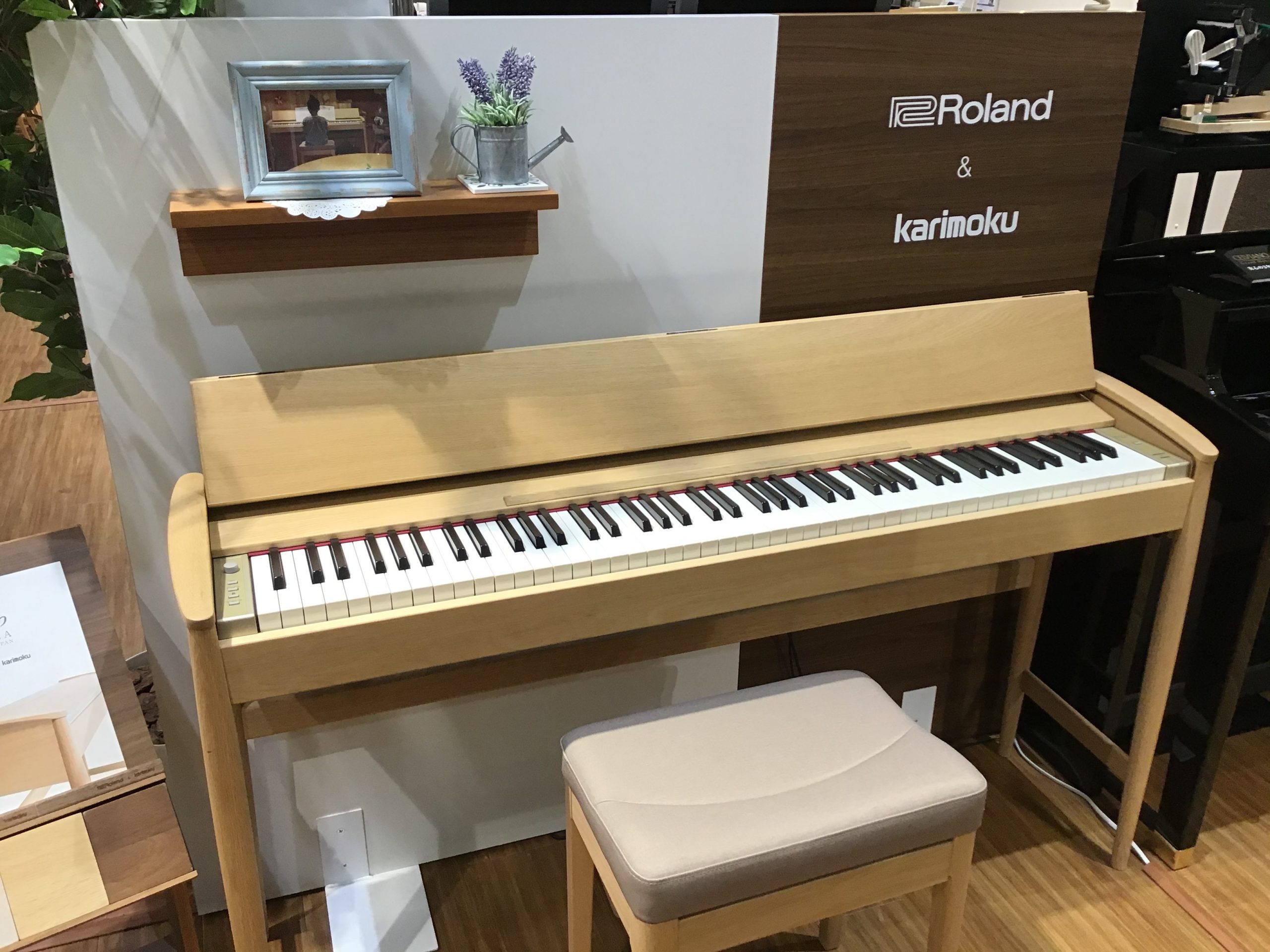 Roland＆カリモクKiyola KF-10【展示品ご成約済】