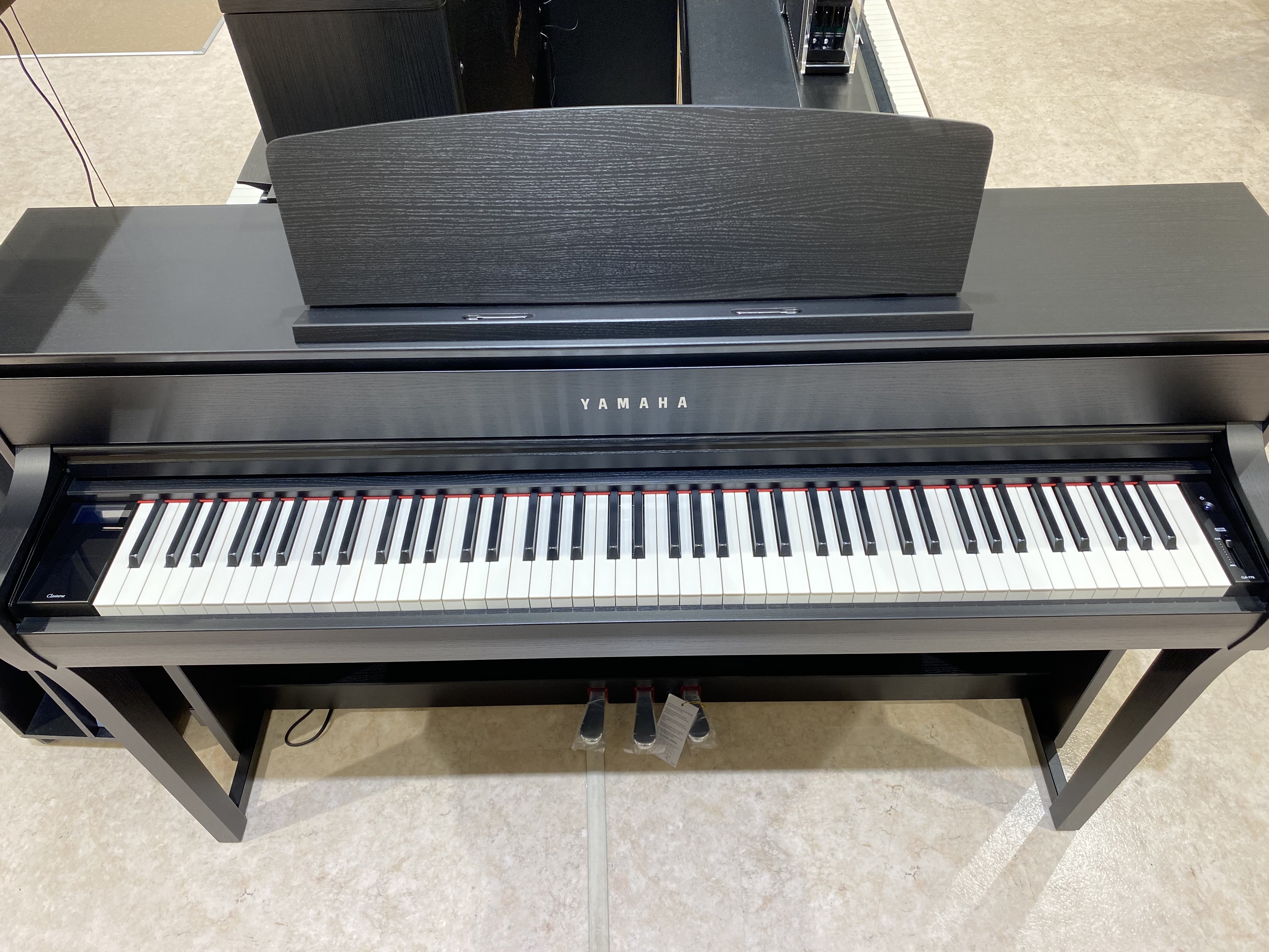 電子ピアノCLP-775　B
