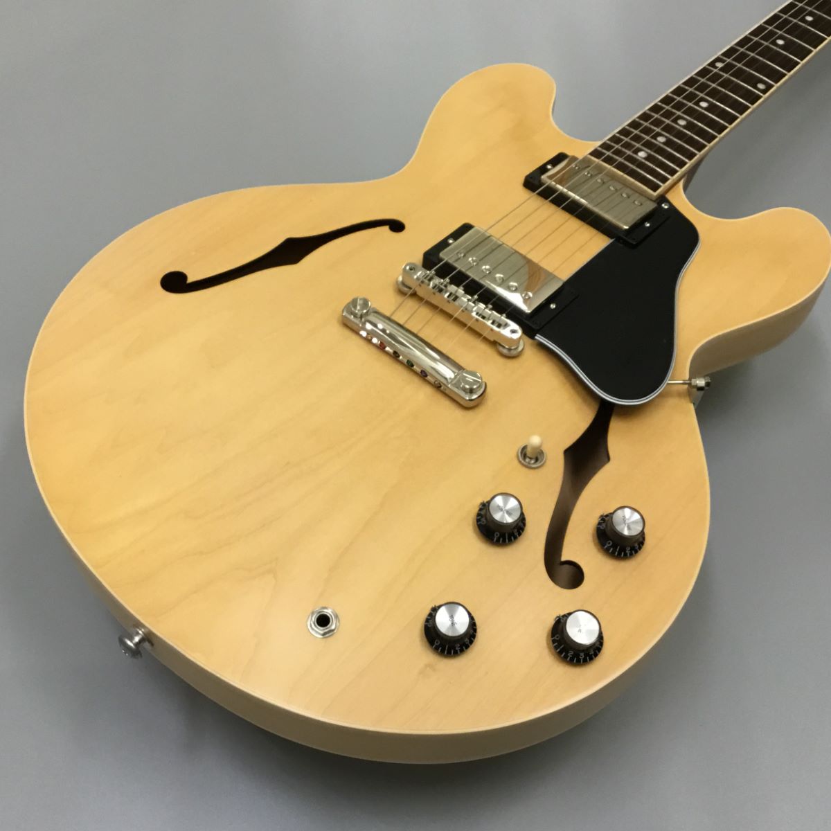 Gibson ES-335 SatinES-335 Satin