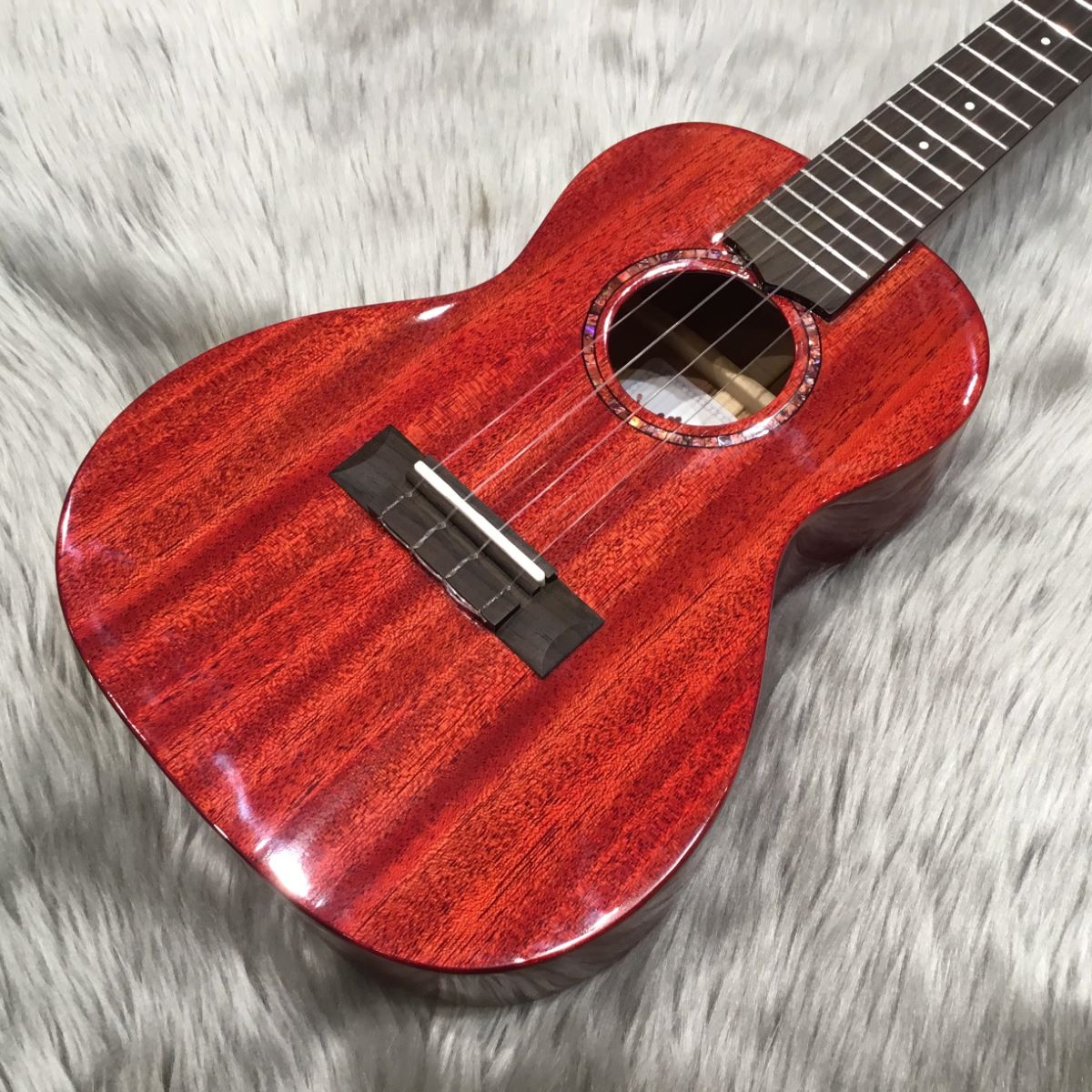 Uma Ukulele UK-20SC/REDUK-20SC/RED