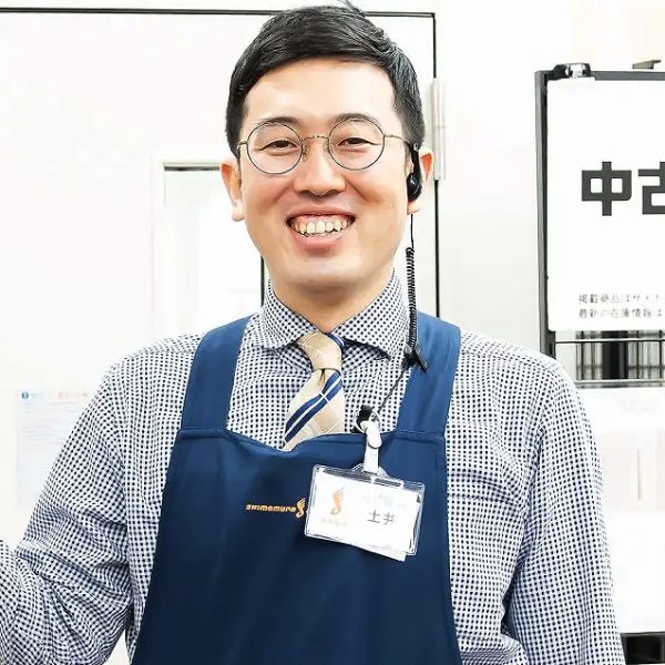 《ピアノアドバイザー》<br />
店長/土井（どい）<br />
広島県で10年以上楽器・音楽のご相談にお応えさせて頂いております。ぜひ気軽にお声掛けください。