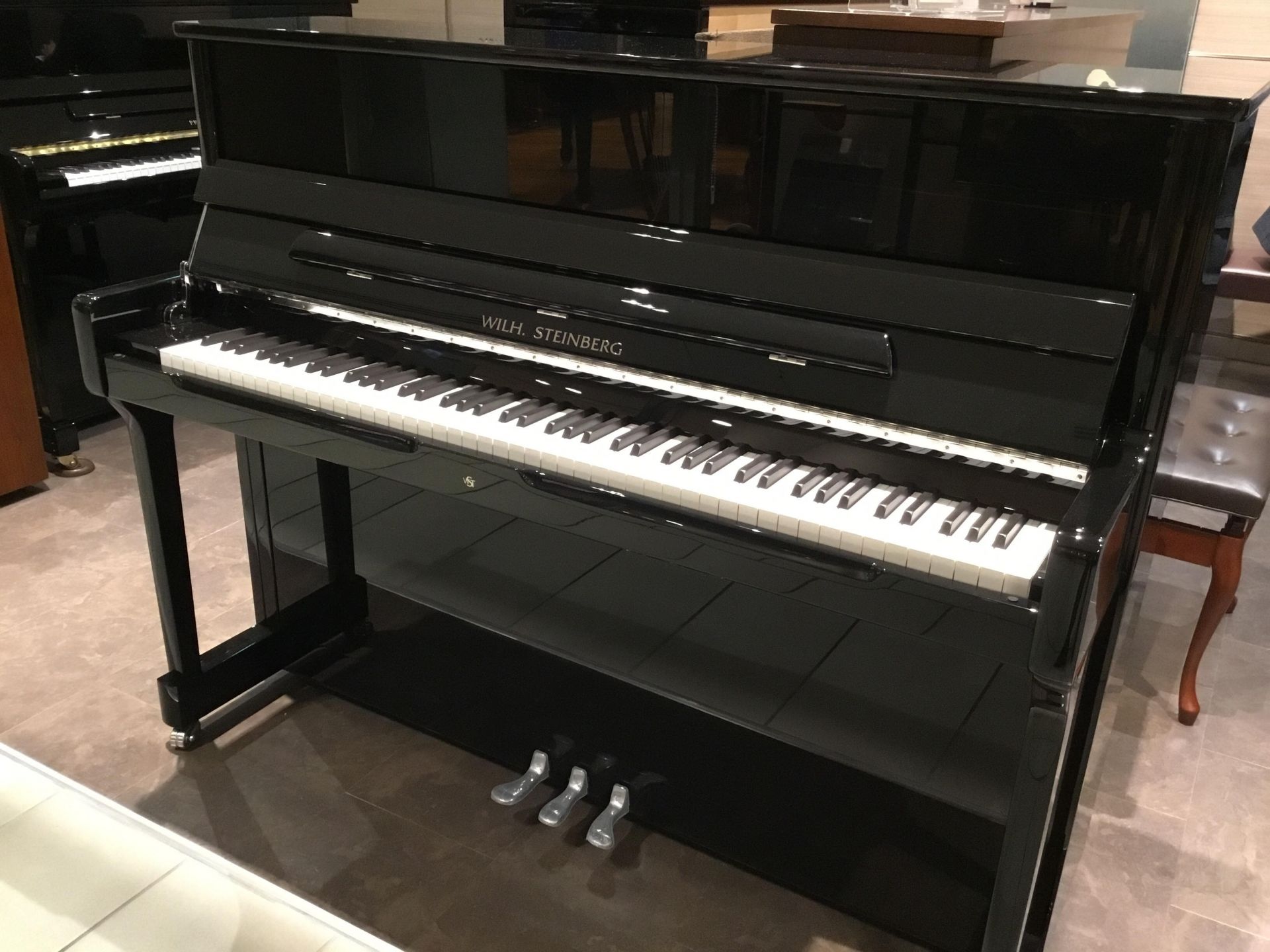 新品アップライトピアノWILH.STEINBERG AT18DC