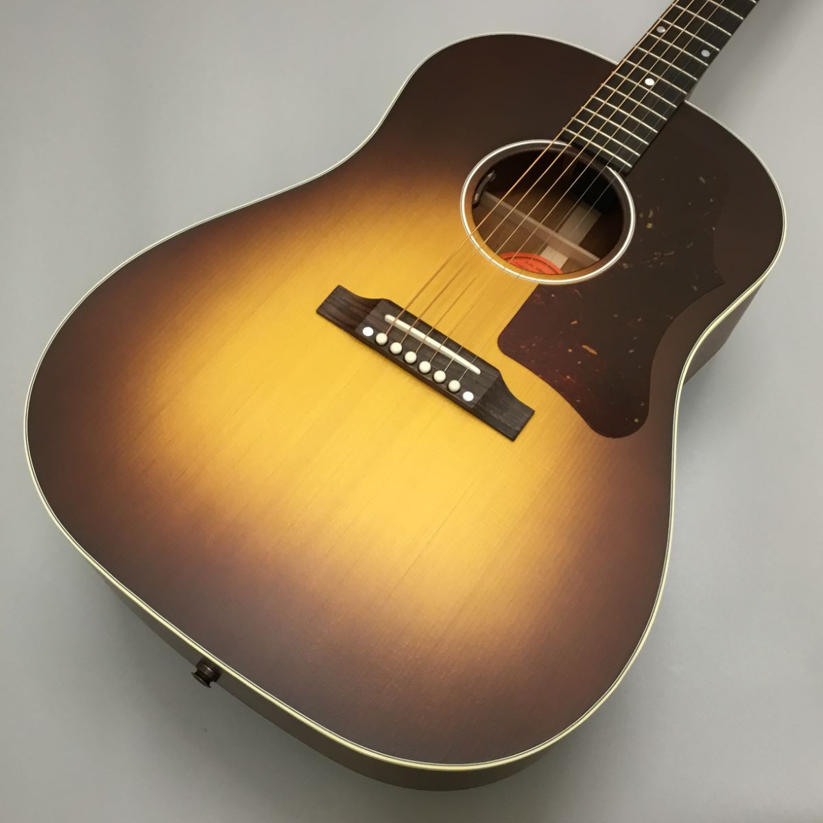 Gibson J-45 50s FadedJ-45 50s Faded Vintage Sunburst