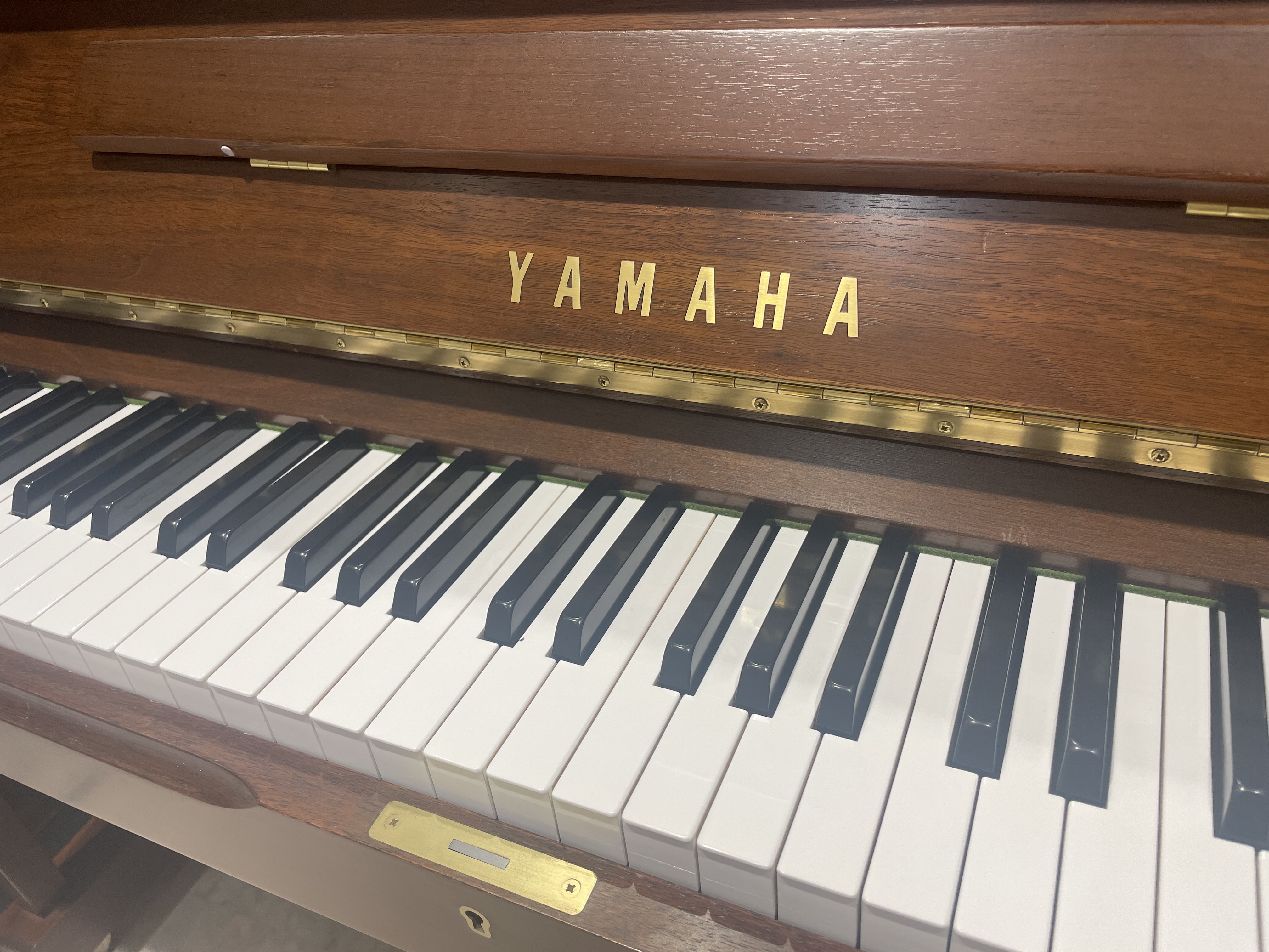 こちらはYAMAHAの中古アップライトピアノ「W120BW」の詳細をまとめた記事となります。ただいま島村楽器イオンモール広島祗園店に展示中です。詳しくはアップライトピアノ担当田野原までお気軽にお問い合わせください！お問い合わせはこちらをクリック 広島市安佐南区・安佐北区の皆様、もちろん県外にお住いの […]