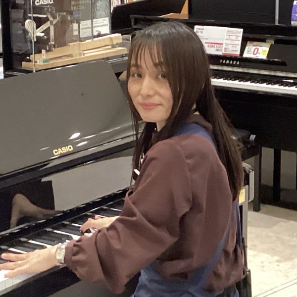 石田（いしだ）<br />
【ピアノアドバイザー】