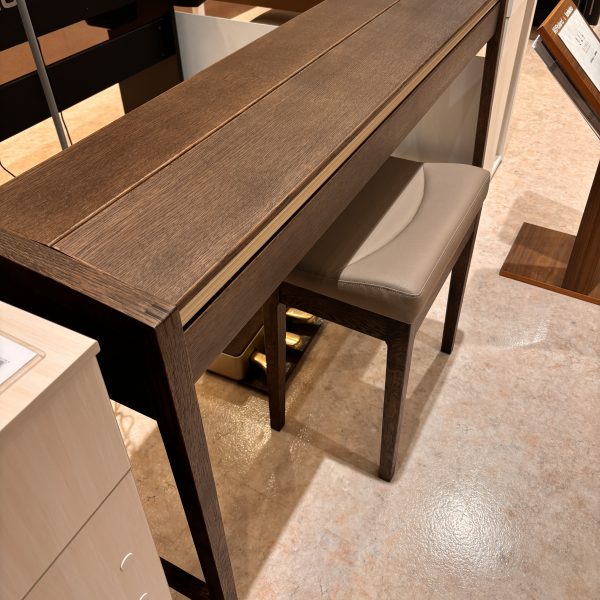 鍵盤蓋を締めた状態