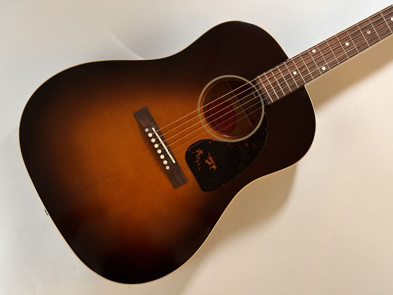 EpiphoneTamio Okuda J-45 Washed Vintage Sunburst