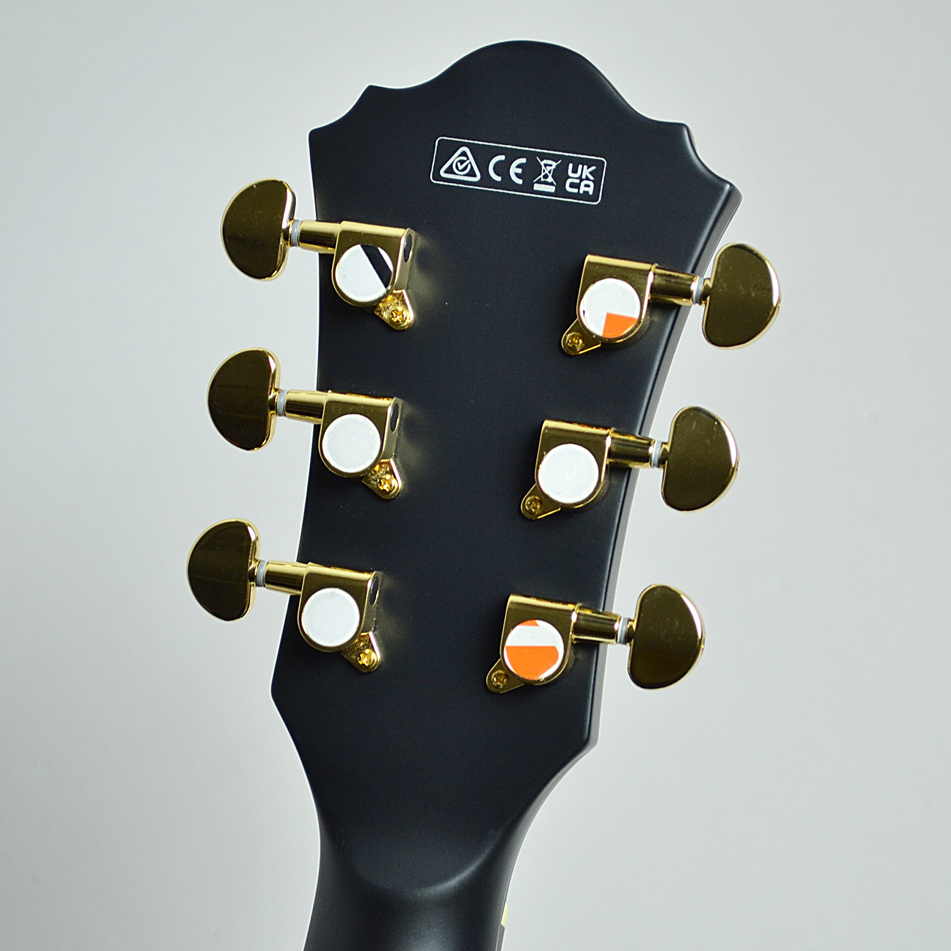 小ぶりボディで弾きやすいフルアコ！Ibanez「AG85」取り扱い中