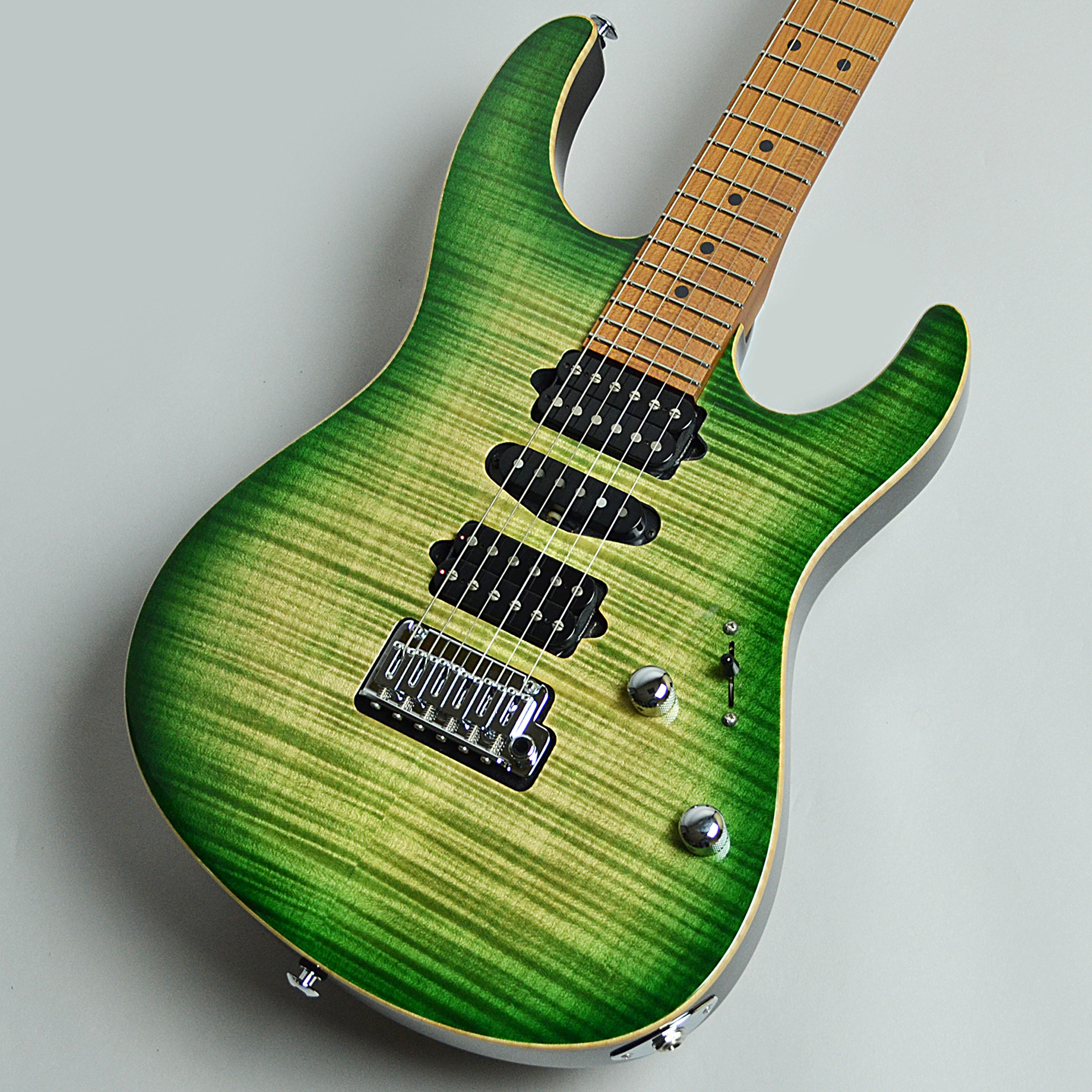 国内限定仕様、「J Select Modern Plus Faded Trans Green Burst / Roasted Maple」