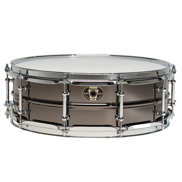 Ludwig LW5514C<br />
<br />
　歴史あるLudwig "Black Beauty"シリーズ(USA製)を台湾で製造したモデル。Black Beautyは1932年に登場した「ブラスシェル+ブラックニッケル仕上」のLudwigフラッグシップモデルの一つです。