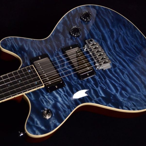 見る角度によって表情を変えるのがキルトの醍醐味の一つ。