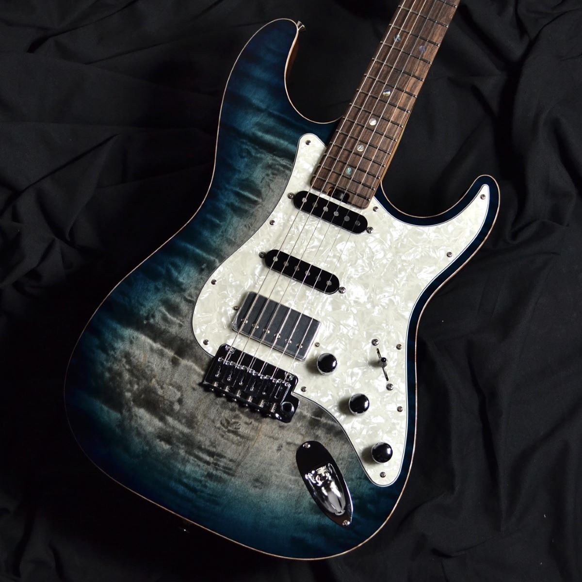 HISTORYHSE/SSH-Premium/EM TBB