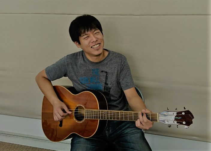 【アコースティックギター教室 木・日曜日】博多駅直結の音楽教室