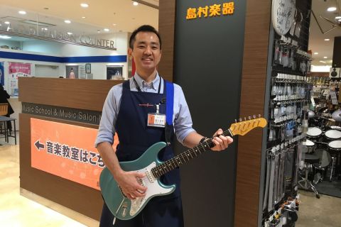 スタッフ写真 店長 森川