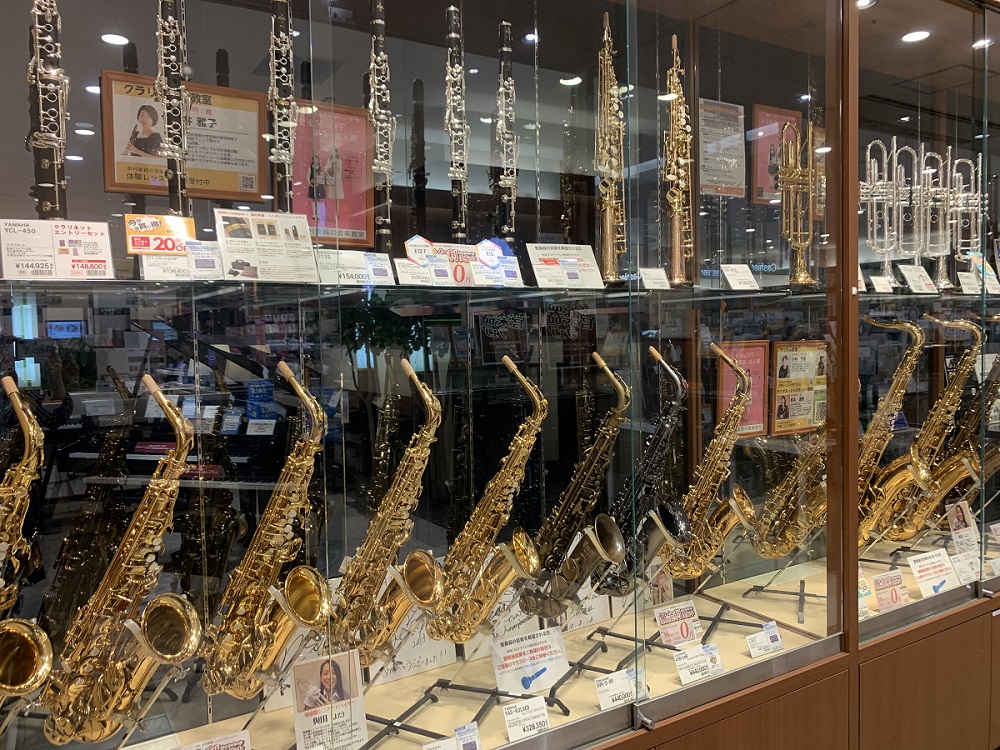 *管楽器コーナーのご案内 当店にて展開している管楽器は総勢30本以上。国内メーカーや海外メーカーなど多数展示しております。]]選定も可能です。ご愛用のマウスピースを持参ください。マウスピースをお持ちでない方はスタッフまでお気軽にお申し付けください。 *製品情報/PRODUCT [#a:title=] [&hellip;]