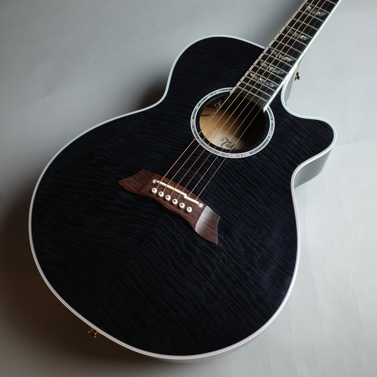 *ゴージャスな装飾と美しいフレイムメイプルアーチトップ＆バックの国産エレアコ! Takamine (タカミネ) DMP181ACが当店には展示があります！ 店頭では実際にお試しいただけます。 ぜひお気軽にご来店ください！ |*ブランド|*型名|*販売価格(税込)| |Takamine (タカミネ)  […]