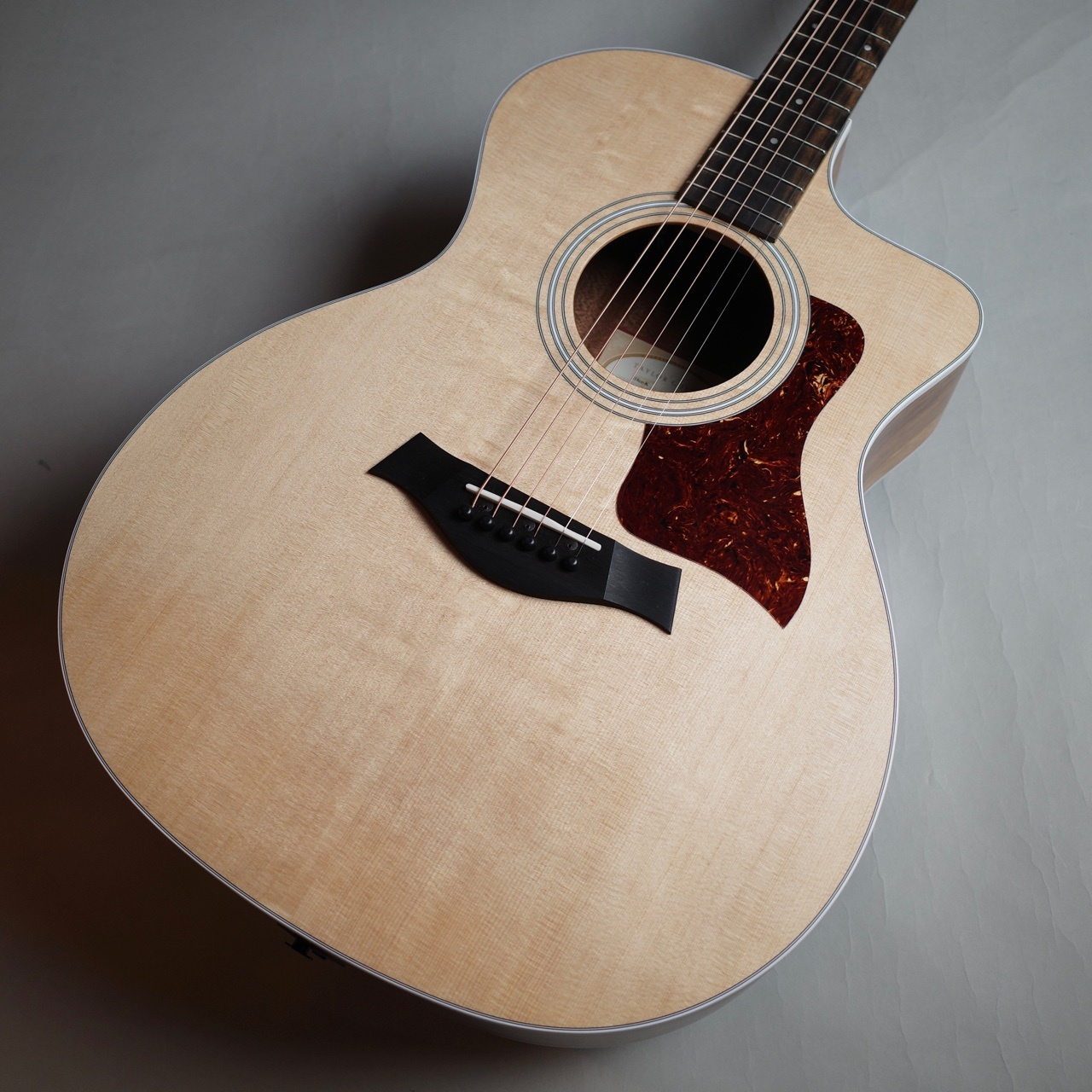 【商品紹介】Taylor (テイラー) 214ce-Koa入荷しました！！