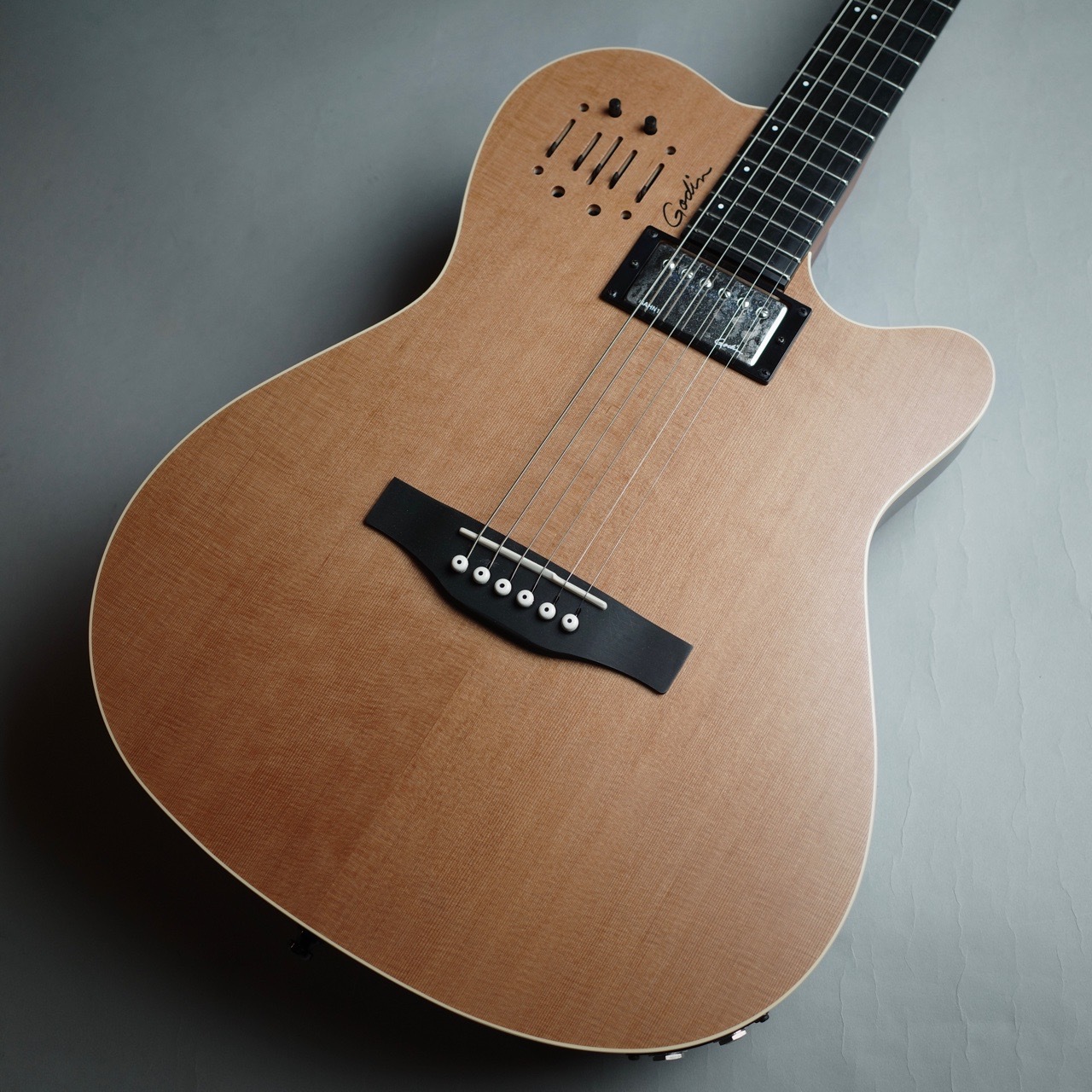 【商品紹介】Godin (ゴダン) A6 Ultra お試しください。