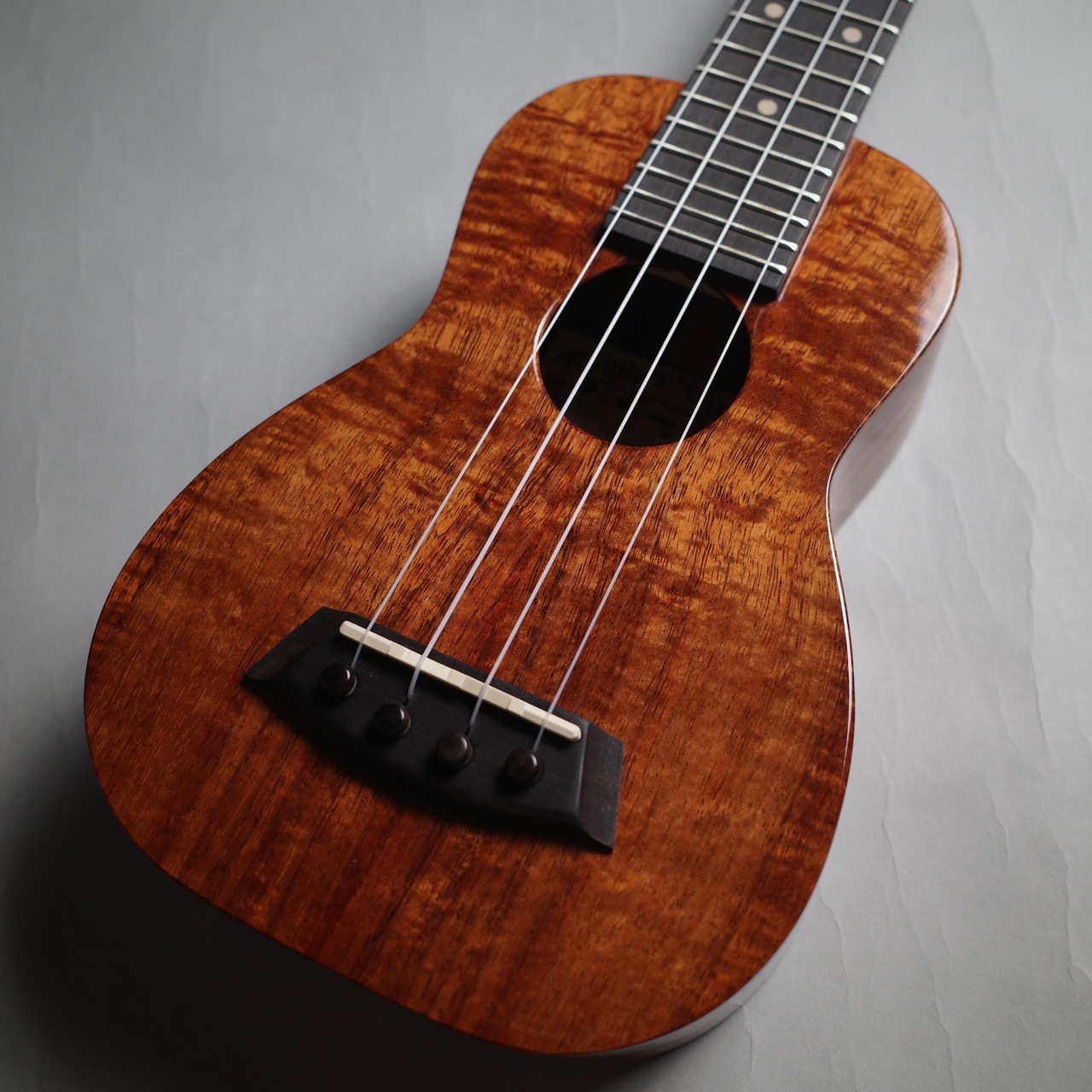 【ウクレレ新品特価】Kanile’a (カニレア)K-1SS/DGご覧ください！