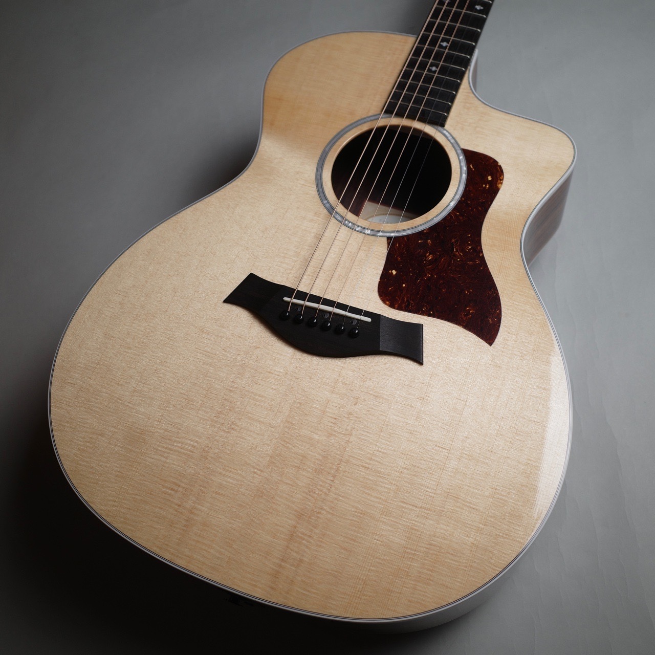 【商品紹介】Taylor (テイラー) 214ce RW DLX 入荷しました！