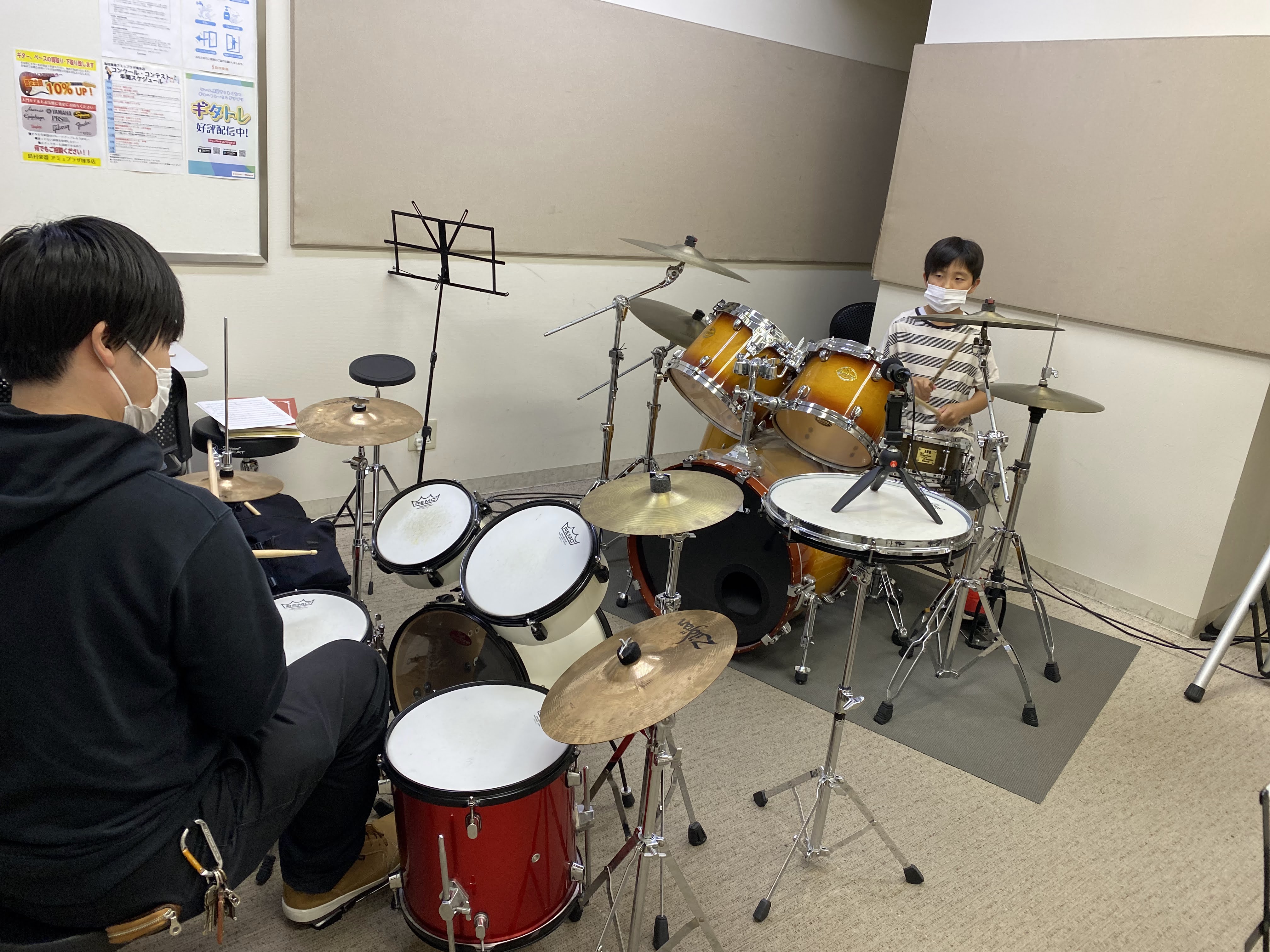 一から十まで丁寧にレッスンいたしますので、ご安心ください。一緒に音楽を楽しみましょう!