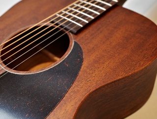 【アコースティックギター】オール単板、オールマホガニーの王道的一本Martin (マーティン) 00-15M