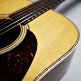 【マーチン定番】D-28のアップグレードモデル Martin D-28 Modern Deluxe