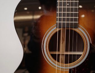 【Martinの隠れた名器】Martin (マーチン) OM-21 Standard Sunburst アコースティックギター