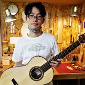 「アコギと出会う。」製作家工房訪問記 Vol.2【Mukae Guitars】