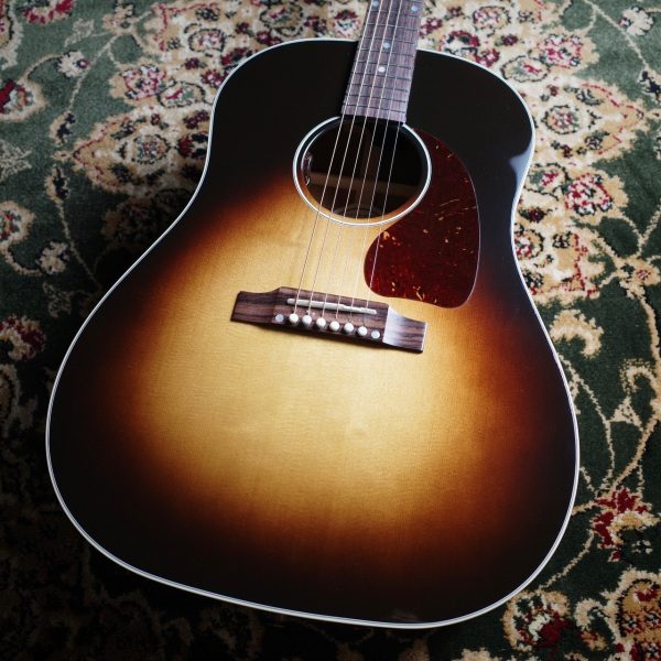 Gibson J-45 Standard アコースティックギター【3/2入荷分】<br />
<br />
￥ 304,700