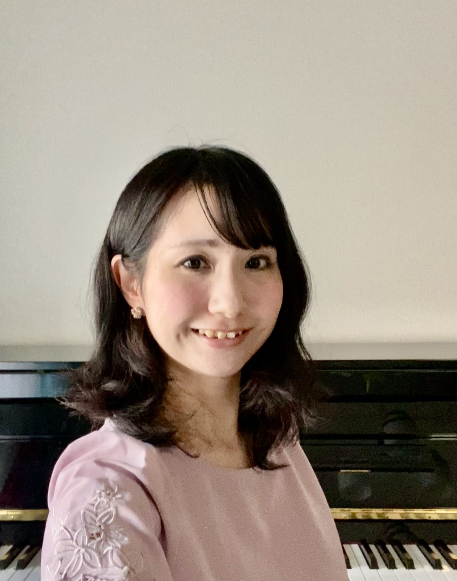 いいづか まいこ飯塚 麻衣子(金曜日)