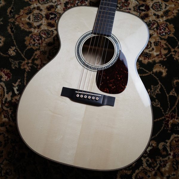 【中古】Martin (マーチン) CTM OM White Oak<br />
<br />
¥ 990,000 