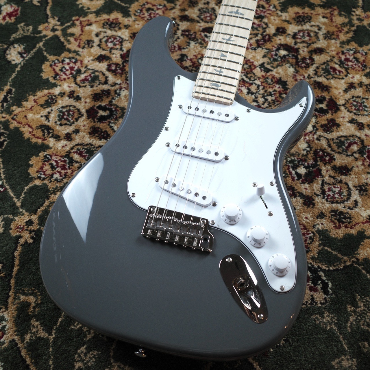 CONTENTSPaul Reed Smith(PRS) SE Silver Sky Maple / Overland Grayこの商品について技術者による安心のアフターフォローギターアドバイザーが楽器選びをサポート最新情報を手に入れよう音楽をもっと楽しみたい方は音楽教室がおススメ♪お問い合わせPa […]