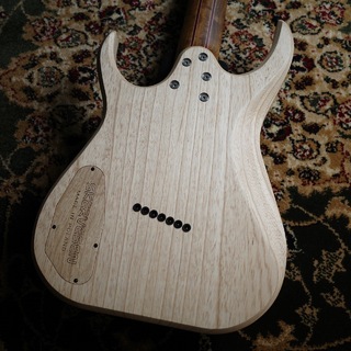 Skervesen (スケルヴェセン) Raptor 7 Flamed maple Mastergrade
