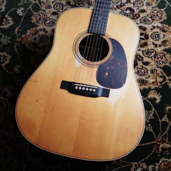 【2023年新発表モデル最速入荷分】Martin D-28 Street Legend<br />
<br />
通常:¥ 390,000→¥ 330,000（15%off） <br />
<br />
夏のクリアランス特価1本限定