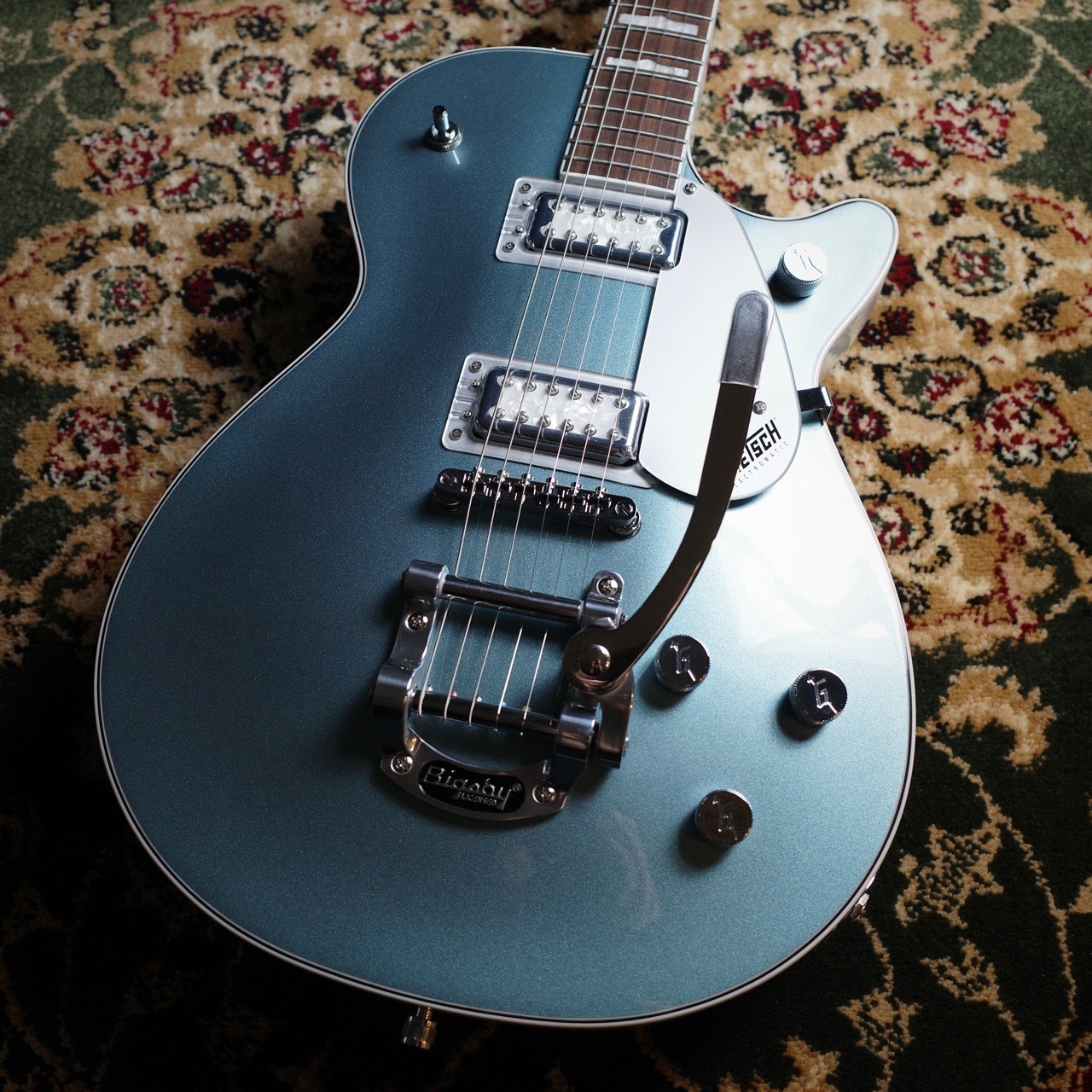 CONTENTSGretschの140周年”Double Platinum”記念モデルが待望の入荷！技術者による安心のアフターフォローギターアドバイザーが楽器選びをサポート最新情報を手に入れよう音楽をもっと楽しみたい方へお問い合わせGretschの140周年”Double Platinum”記念モデ […]